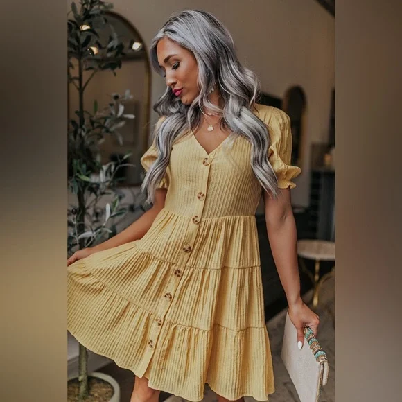 MINE CITY STARLIGHT SHIFT DRESS IN PRIMROSE YELLOW, Medium, excellent condition - Picture 3 of 13